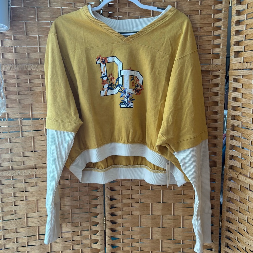 NWT : Anthropologie Women Crop Sweatshirt Floral Graphic Top Medium Varsity Tee - Picture 5 of 8